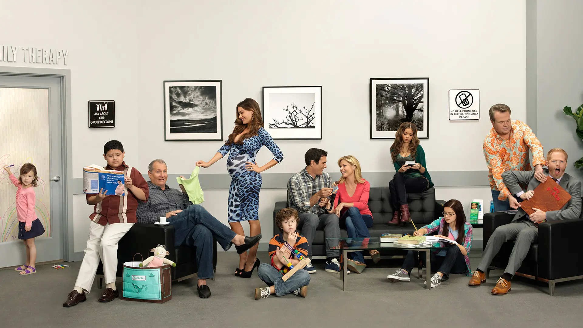 Modern Family wallpaper 16